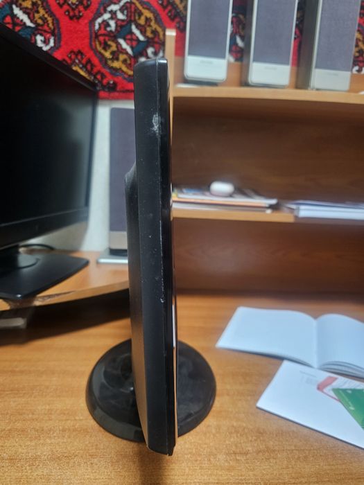 Мониторы "BENQ" и "LG"