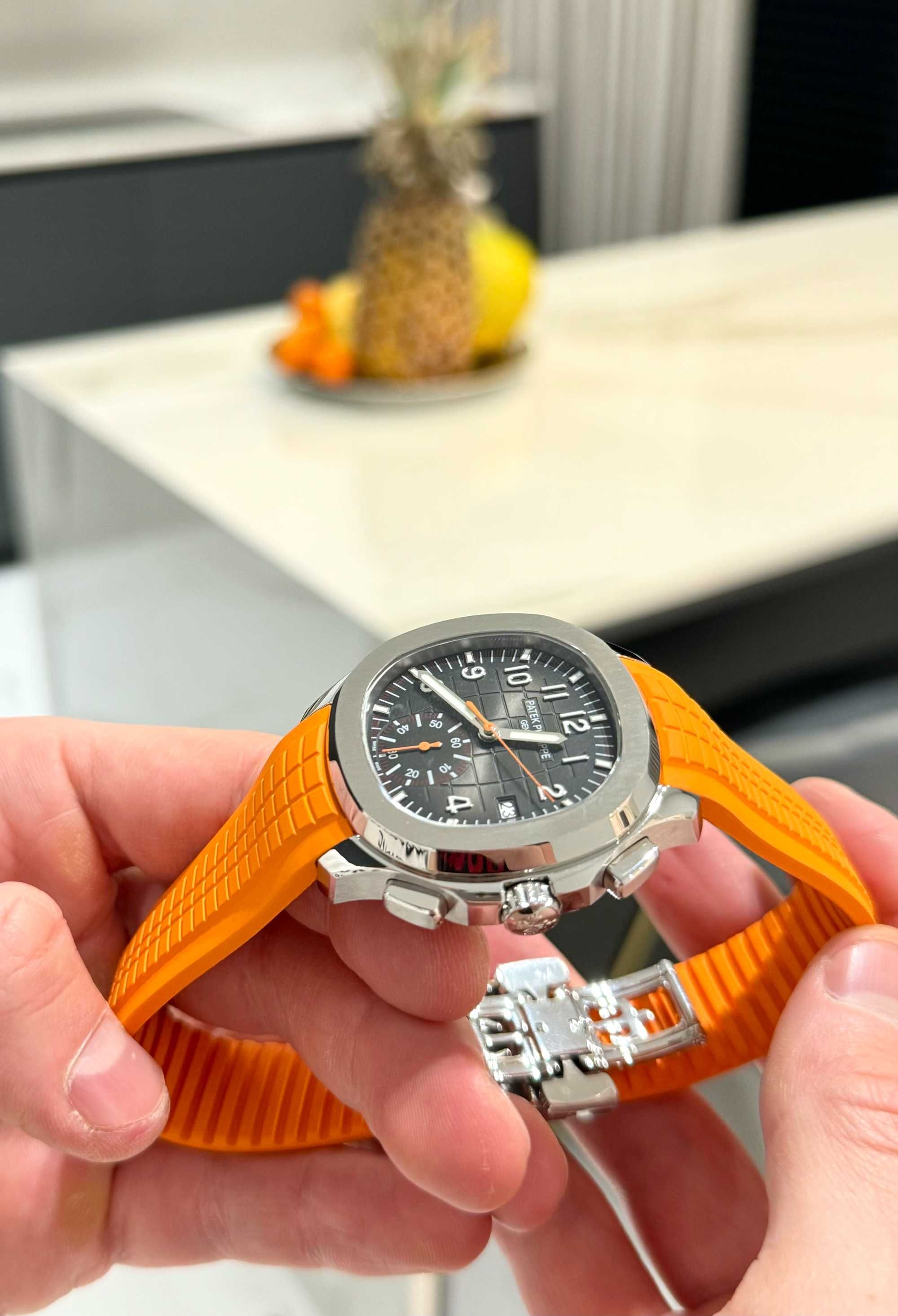 Patek Philippe Aquanaut Chrono оранжево