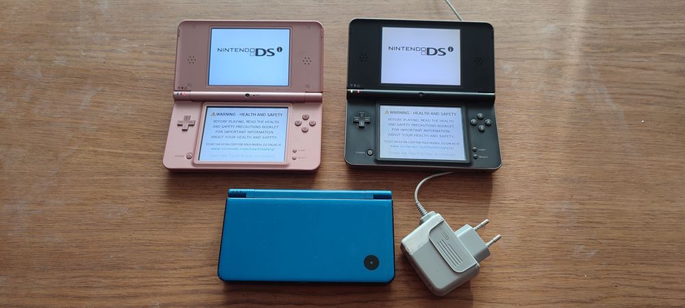 3 x console Nintendo DSi xl