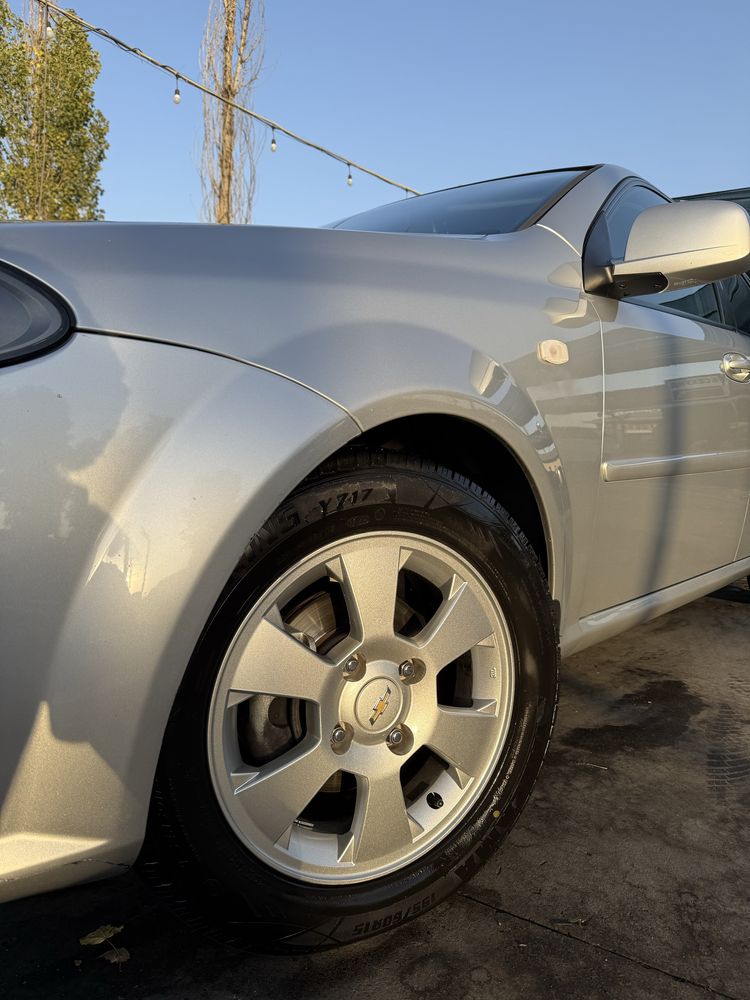 Chevrolet Gentra sotiladi – yaxshi holatda!