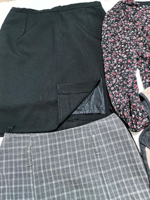 Lot fuste și bluza mărimea XL