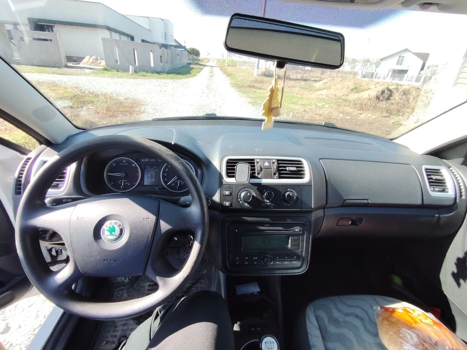 Vând Skoda Fabia