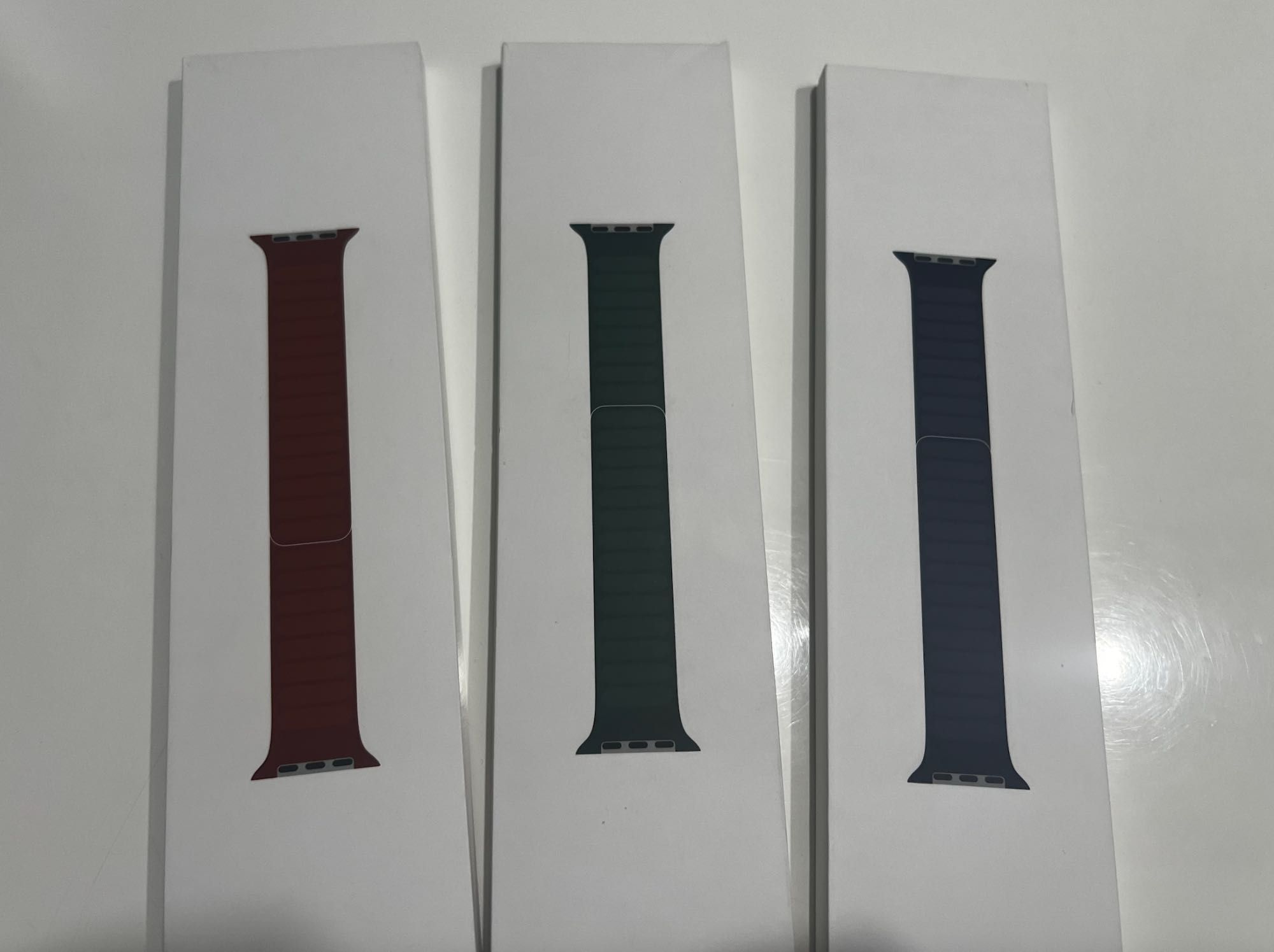 Apple Watch, оригинални Leather Link каишки, 45mm
