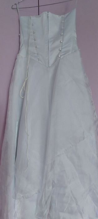 Rochie mireasa .