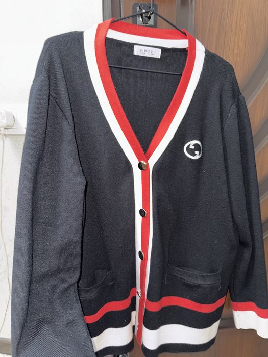 Чёрный кардиган — универсальный стиль!