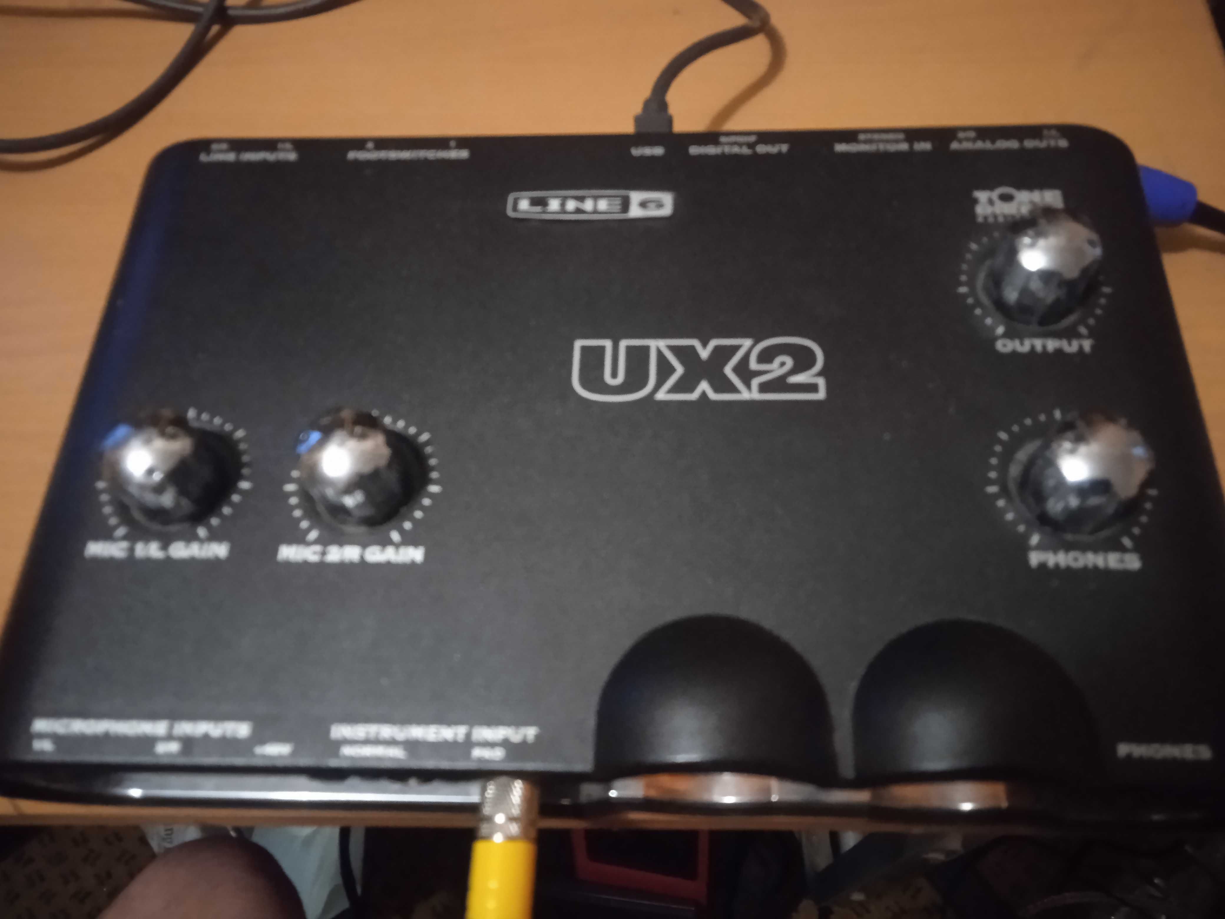 LINE 6 POD Studio UX2