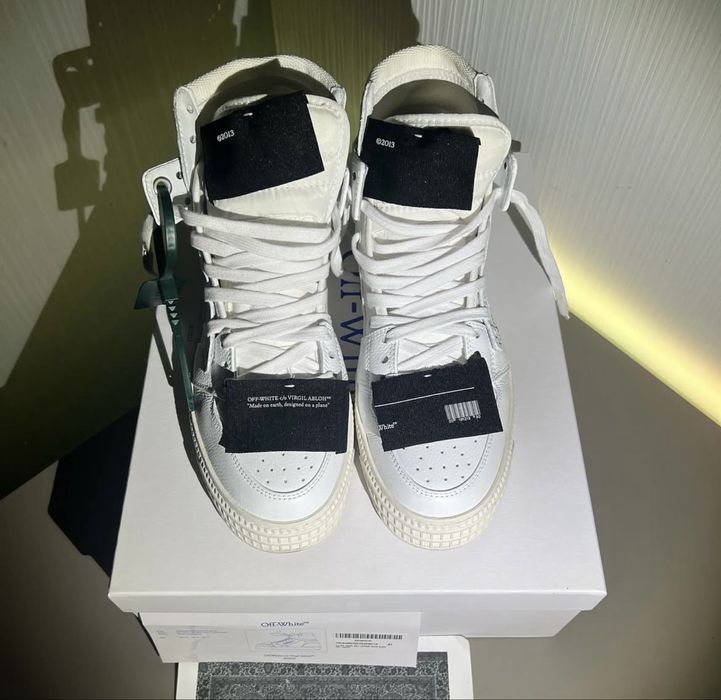 Adidasi off white court 3.0