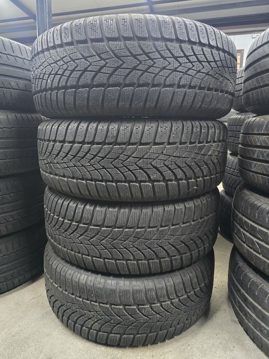 4 Броя 205/55/16 Dunlop 2x7,8mm 2x5,5mm