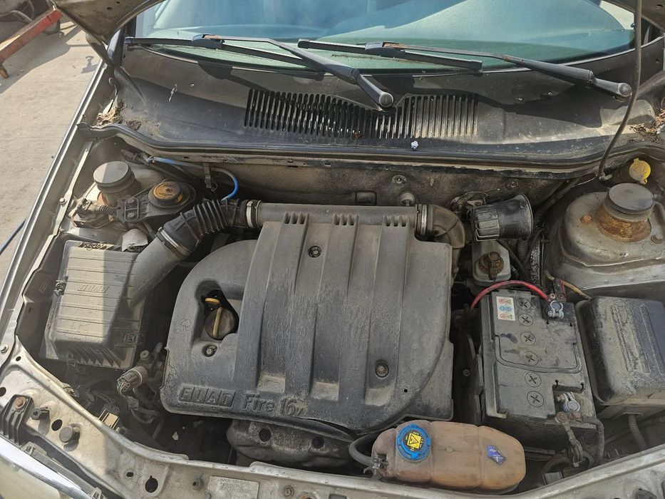 Dezmembrez Fiat Albea 1.2 benzina tip 188A5000 59KW an 2005 euro 4