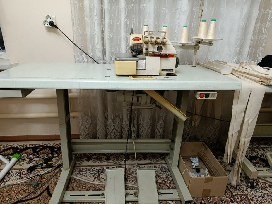 Швейная промышленная швейная машинка+5-ти ниточный оверлог