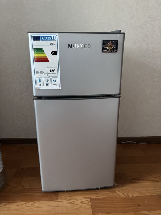 Продам холодильник