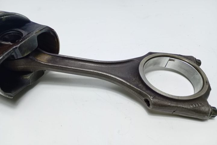 Biela 3.2 fsi Piston defect Audi A8 D3/4E