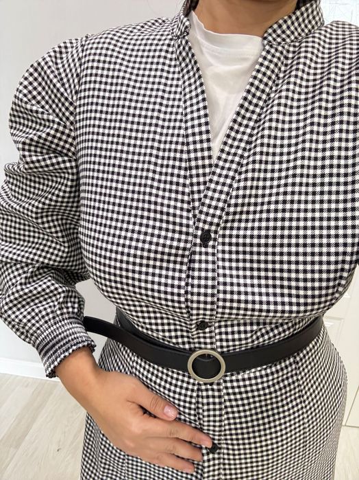 Платье в длине миди