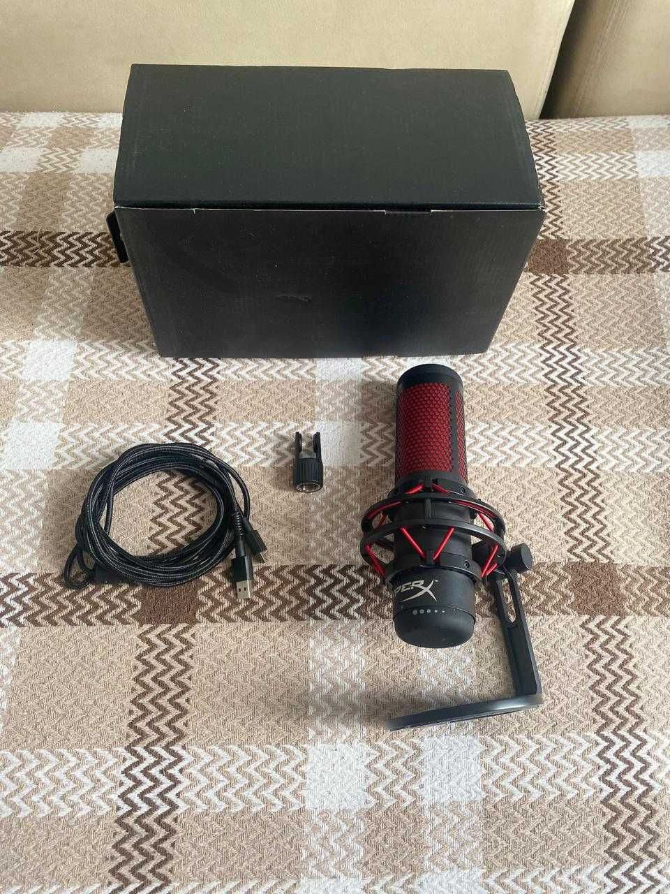Микрофон HyperX Quadcast