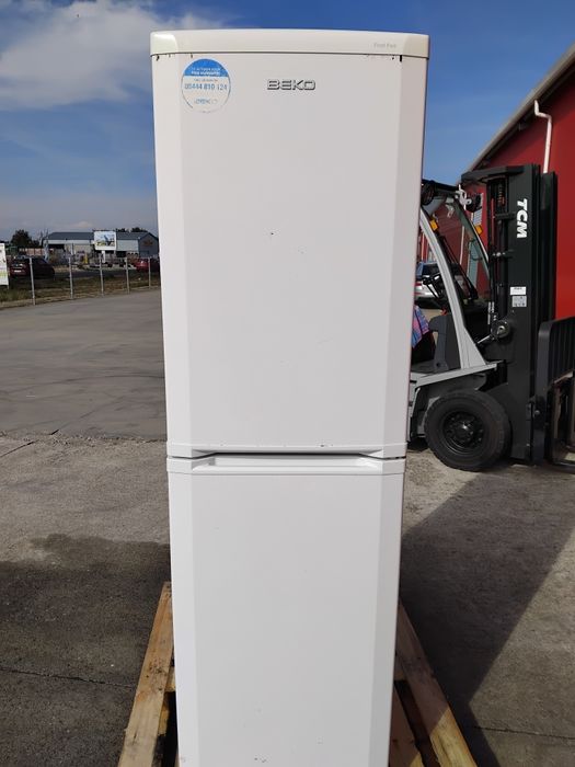 Хладилник с фризер BEKO