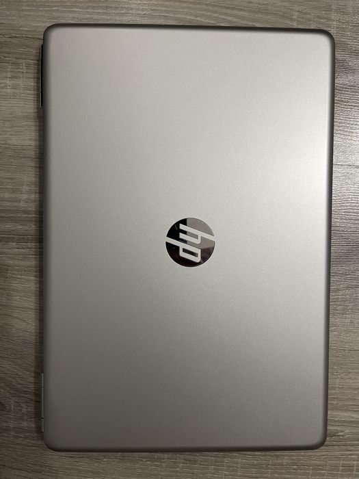 Vand laptop hp pavilion