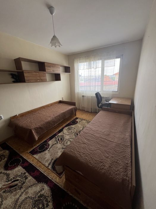 Дава се под наем Тристаен апартамент в Плевен, Сторгозия - 68 кв.м за 255 € - Снимка #3