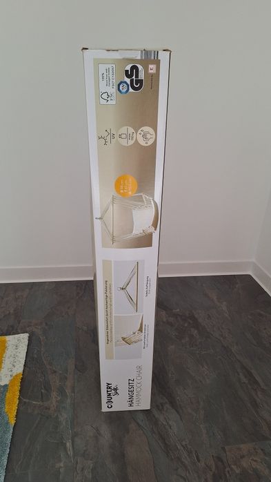 Vând scaun-suspendabil nou