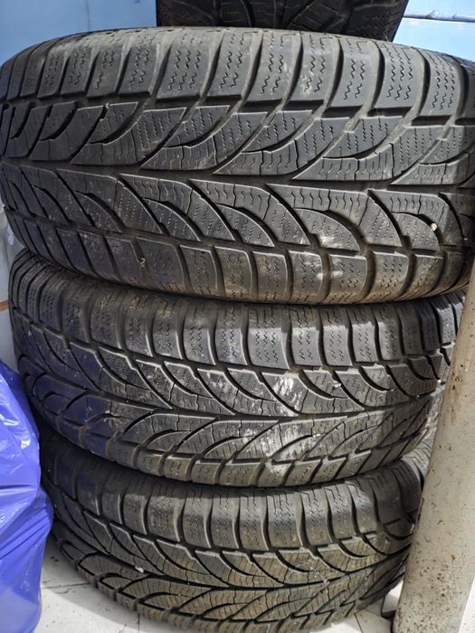 Anvelope de iarnă R15