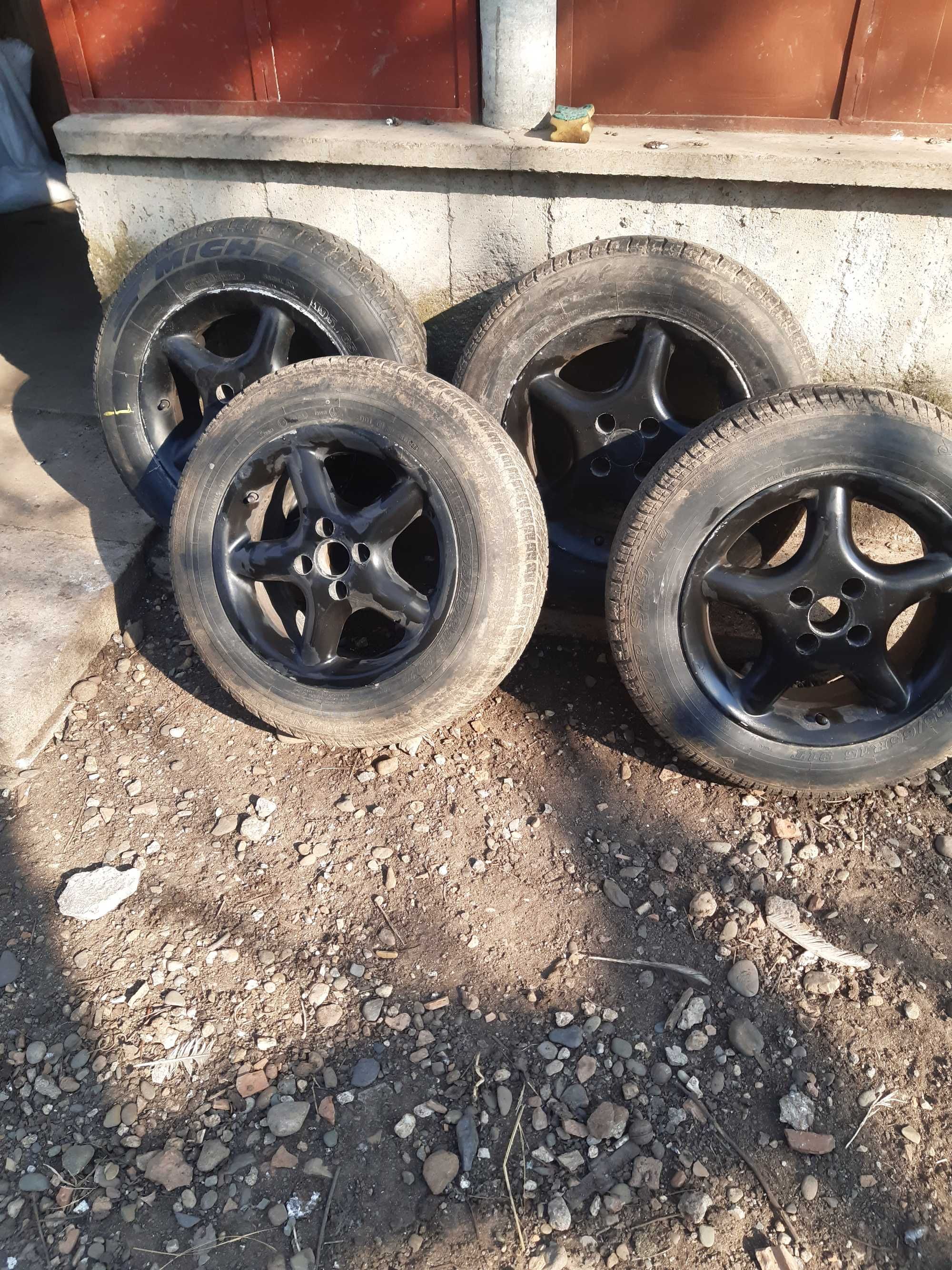 Джанти 4×100 с гуми свалени от пасат3