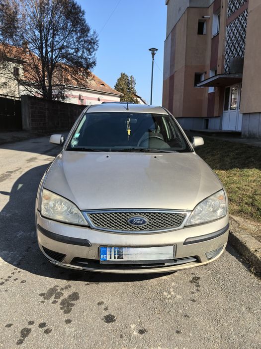 Vând Ford Mondeo