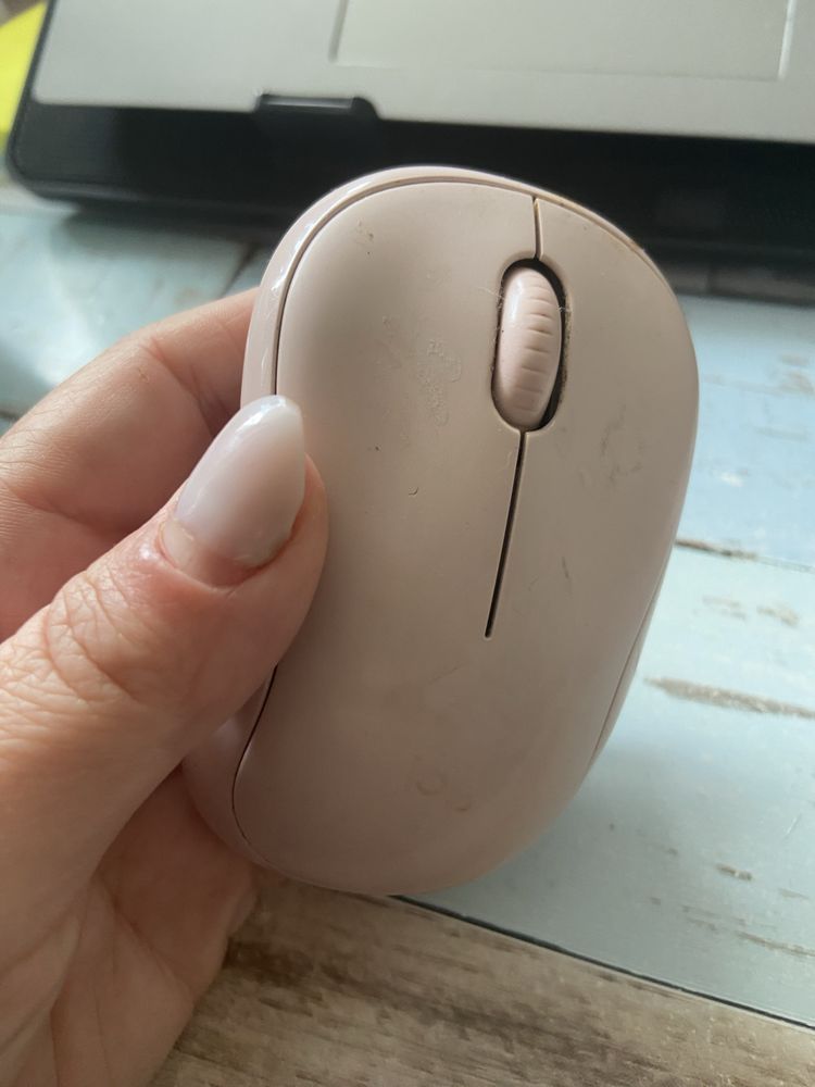 Безшумна мишка Logitech / silent mouse