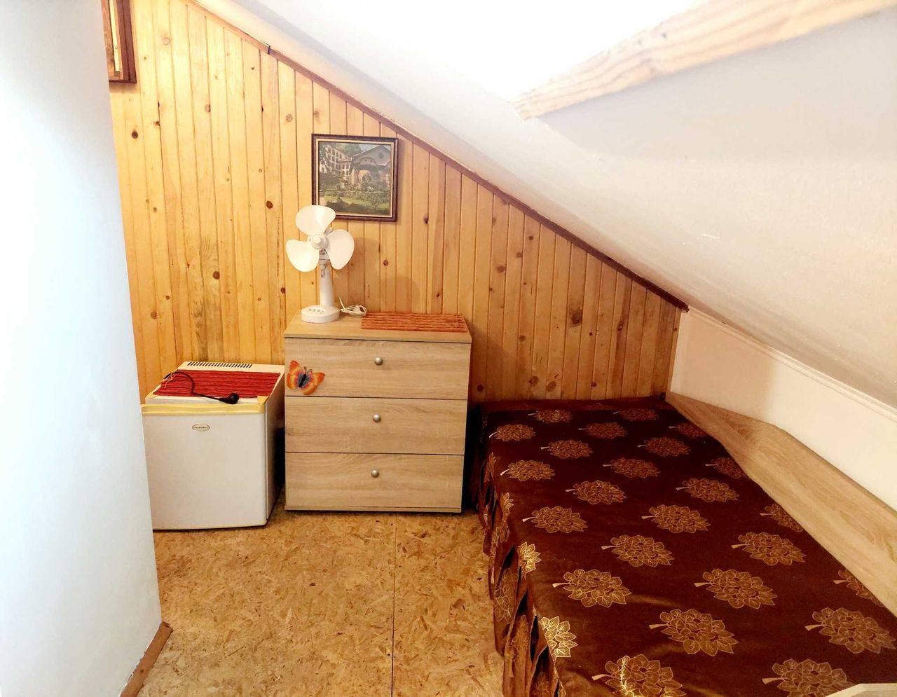 Дава се под наем Ателие в Плевен, 9-ти квартал - 20 кв.м за 40.8 € - Снимка #8