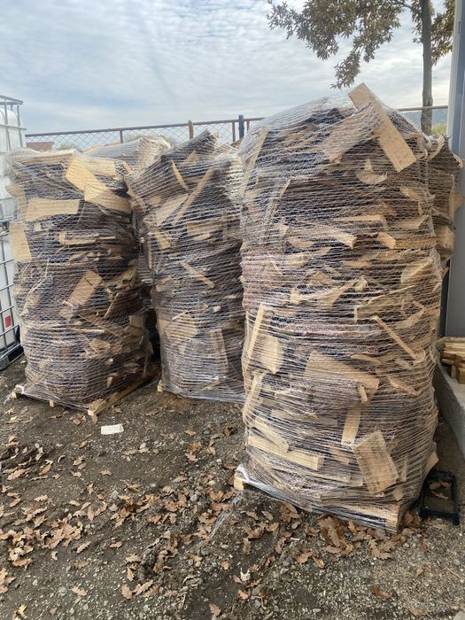 Paleti lemn de foc deseuri taiate si paletate