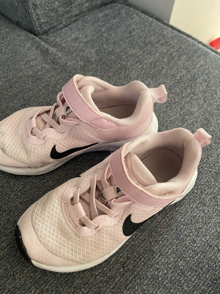 Nike детски маратонки 27,5 размер