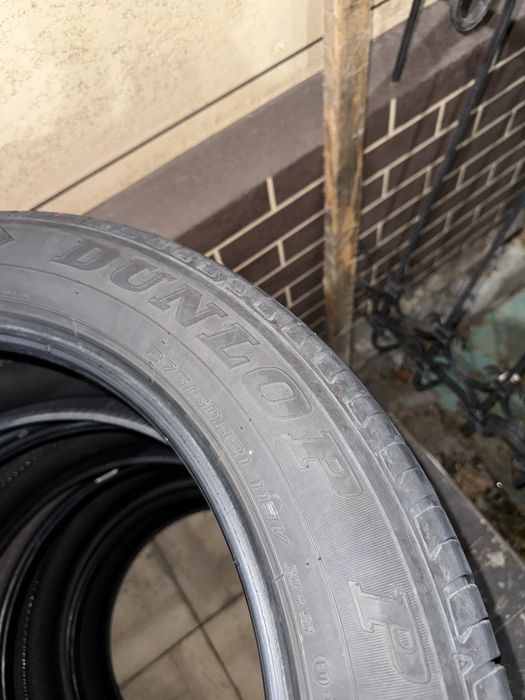 Летние шины Dunlop 275/50 R21 — комплект, хорошее состояние