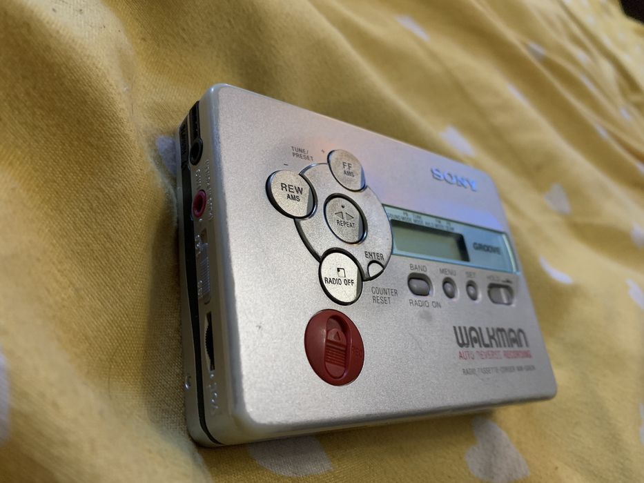 Кассетный плеер винтаж Sony walkman
