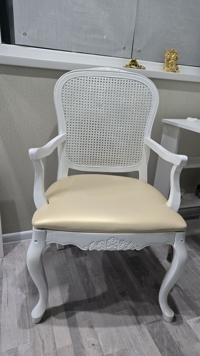 Продам стул кресло