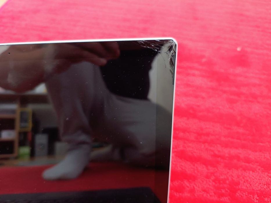 Vând Tableta Microsoft Surface Pro