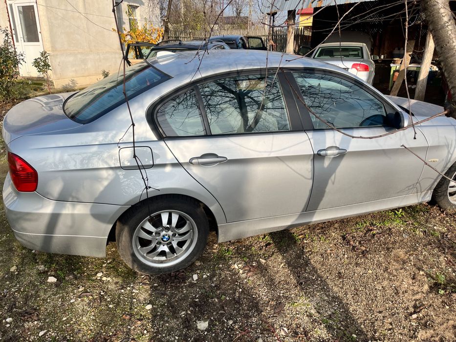 Vând BMW E90 318i