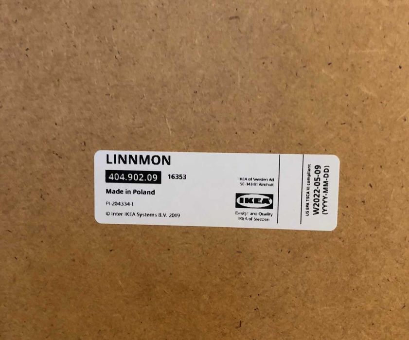 Birou cu picioare reglabile IKEA