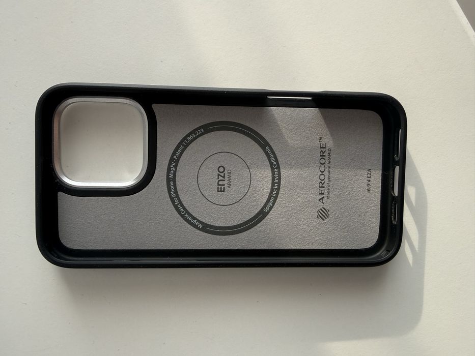 Husa Spigen Enzo Aramid Iphone 16 Pro Max