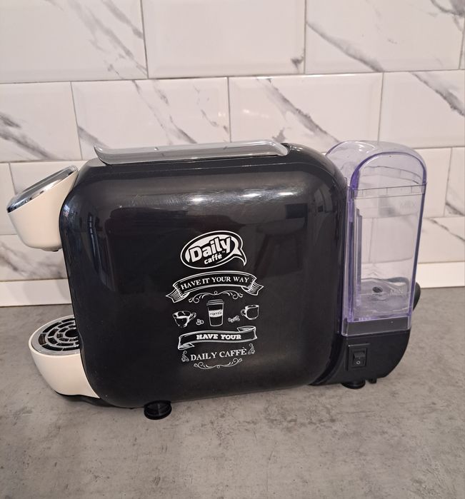 Aparat de cafea cu capsule.