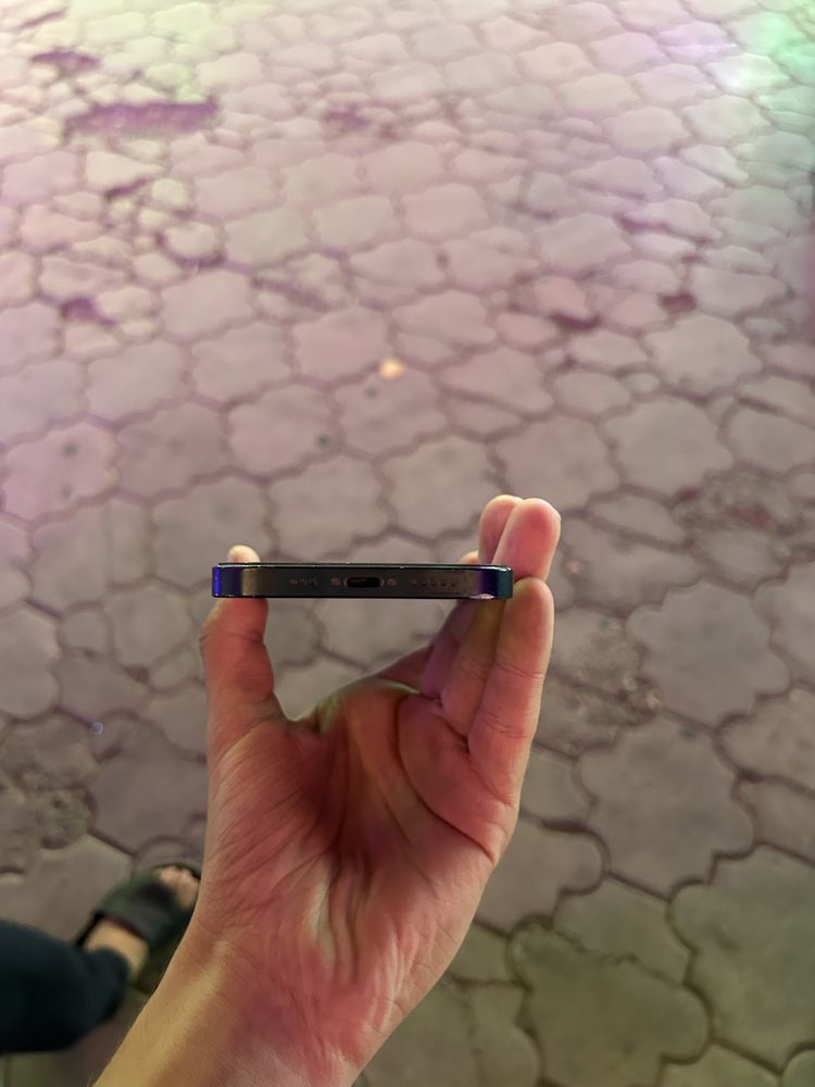 Iphone 12  kelishamiz