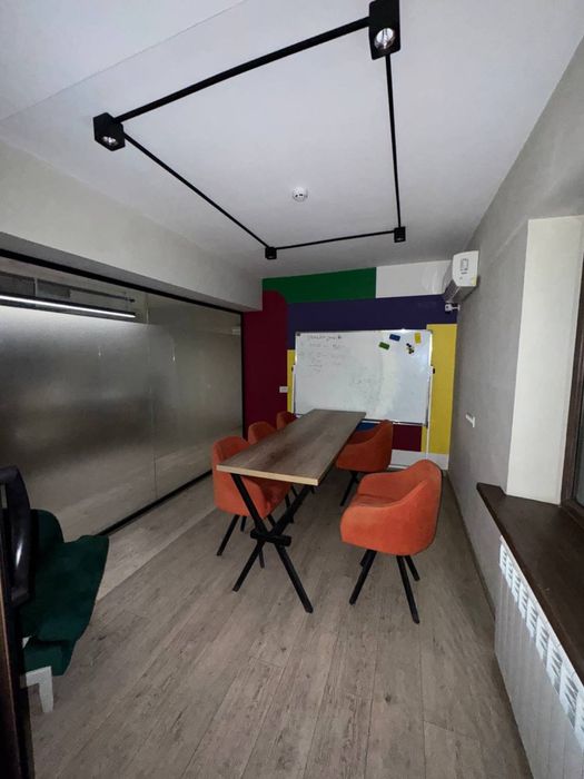 Срочно аренда офис Ганга Метро Гафур Гулям 176 кв м 1 этаж и 2 этаж