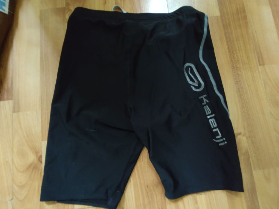 Pantaloni scurti  sport masura S, kalenji