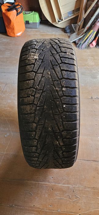 Зимняя резина 275/60 r20