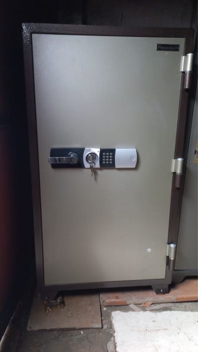 Сейф president 130 см