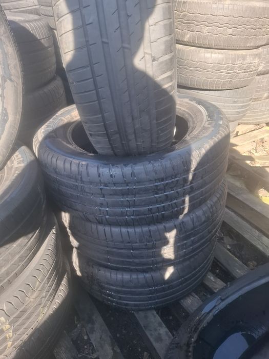 Vand set 4 anvelope 235 60 18 michelin de vara