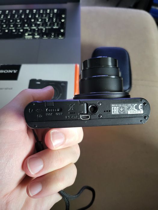 Sony WX350 18 мегапиксела/WiFi/20 зуум