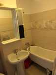 Inchiriez apartament 3 camere Gaesti etaj 2