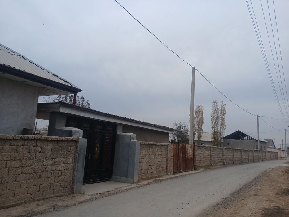 21 sotik, 9 xonali uy sotiladi