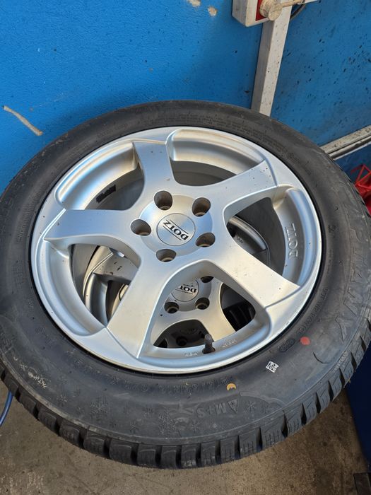 Jante ford focus 215 55 16 anvelope noi