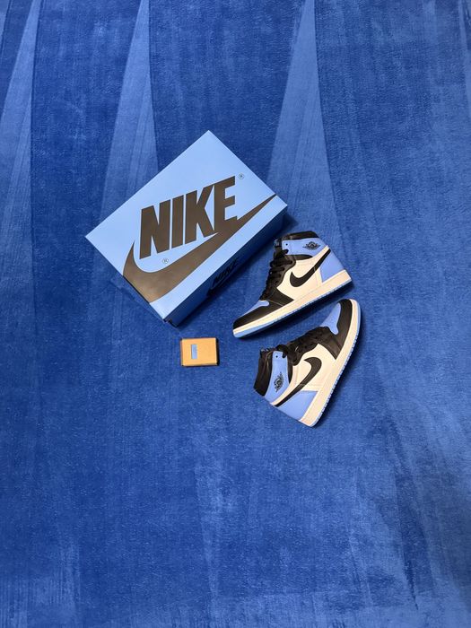 Air Jordan 1 UNC toe ( nu Air Force / nu yeezy)