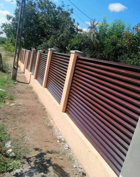 Vând garduri plasa,șapcă metalica,tip jaluzea,tabla cutata .