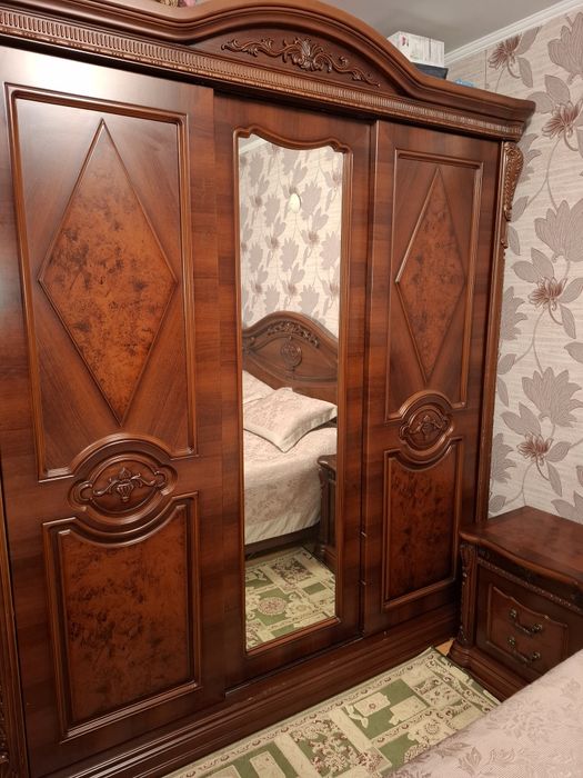 Спальный гарнитур  хорошем состоянии